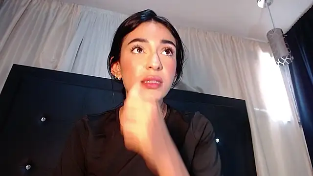 srta_luciana Chat XXX in diretta