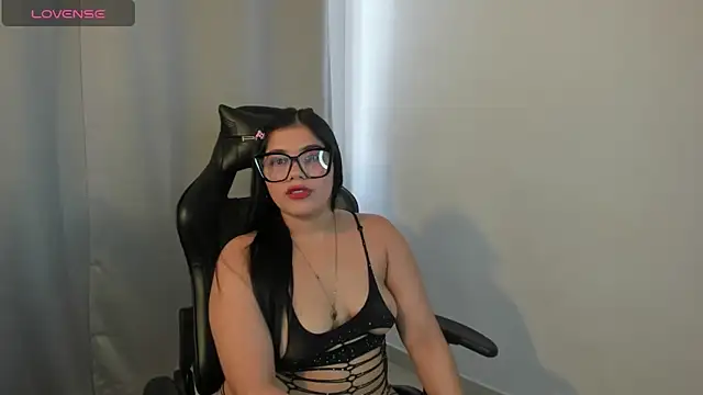 Chatroom XXX en direct de IVONE_ASHAR