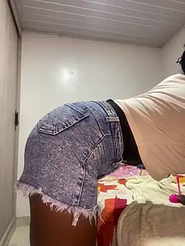 GaiaFioreのライブXXXチャット