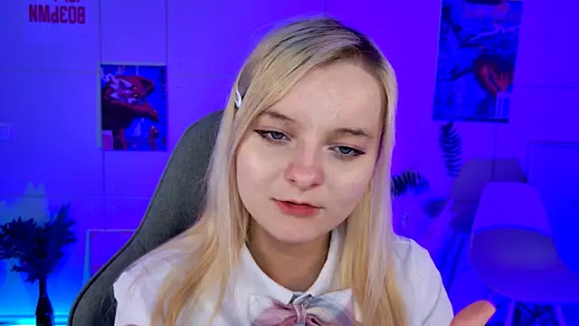 Angela_Bunny Adlı Modelin Canlı XXX Sohbeti