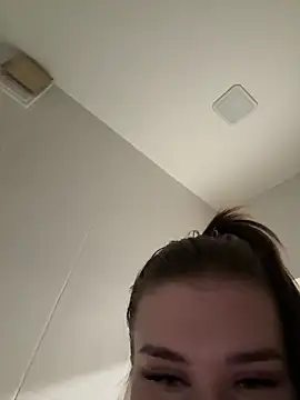 UrJoyy Live XXX Chat