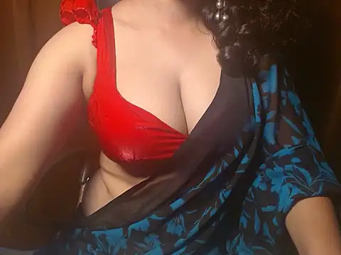 HOT-PAYAL Adlı Modelin Canlı XXX Sohbeti