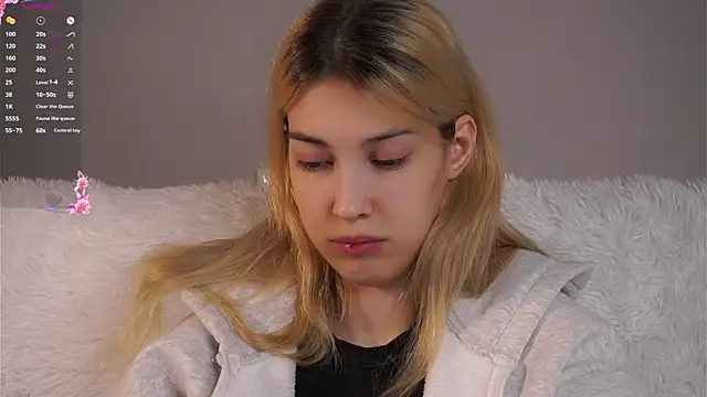AngelicRice 现场XXX聊天