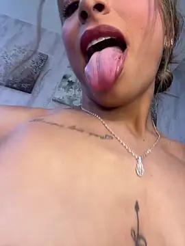 Liamiler01_'s Live XXX Chat