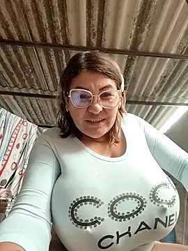 AlexxiaaMatn Live XXX chat