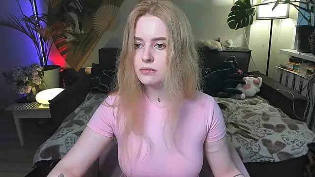 Alexa_Pirs Chat XXX in diretta