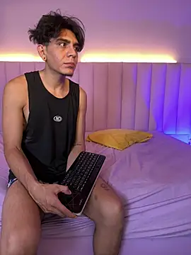 عرض كام abrilandjulian