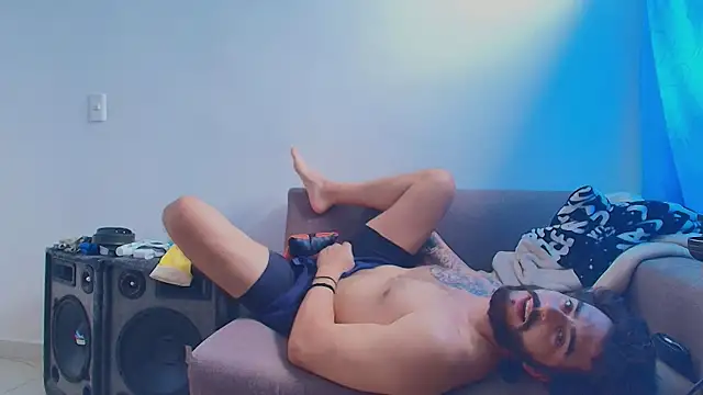 Chat XXX en directo de thomas_gun