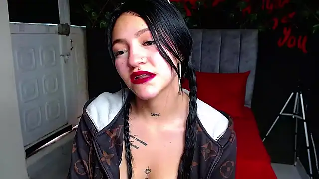 Violettasquirt Chat XXX in diretta