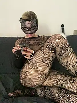 SihirliSofiya Adlı Modelin Canlı XXX Sohbeti