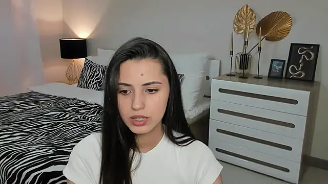 Jasmine_Stewart – Live XXX-chat