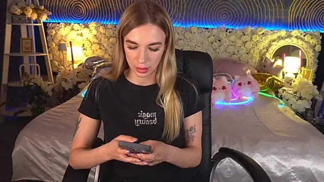 ArinaWong Live XXX Chat