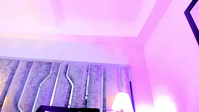 Chat +18 de Ciara_Benet ao vivo