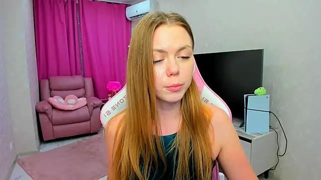 Strawberrye élő XXX-chatje