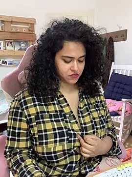 แชท XXX สดของ Curvydesifromgermany