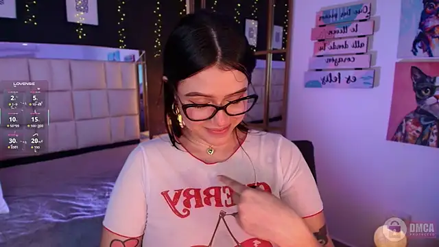 aria_bloomer élő XXX-chatje