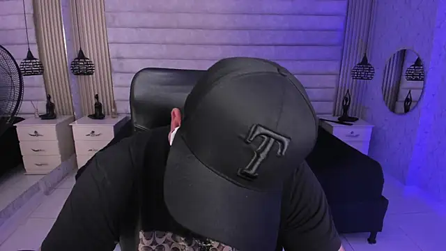 jhon_bear03 – Naživo XXX chat