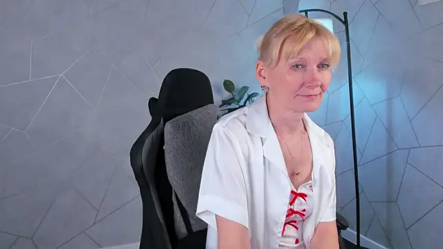 Julie_Lucas' Webcam Show