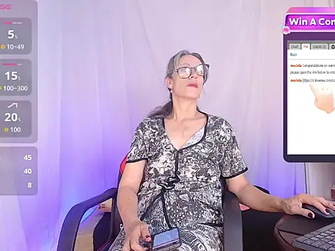 laurasofia45's Live XXX Chat