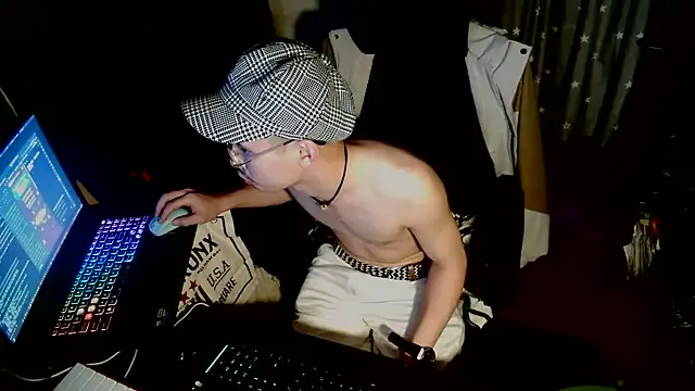 Moby_Yik Pertunjukan Webcam