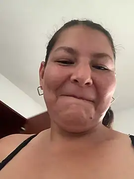Sussan__ Chat XXX in diretta