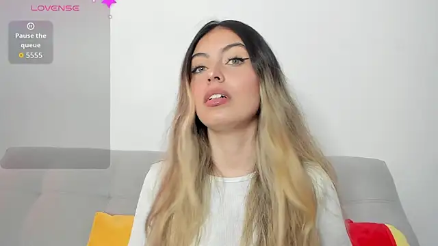 Fernanda_aaaa 现场XXX聊天