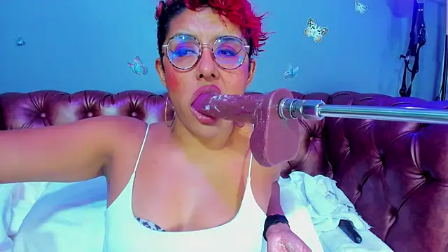 Kaira_mosse লাইভ XXX চ্যাট