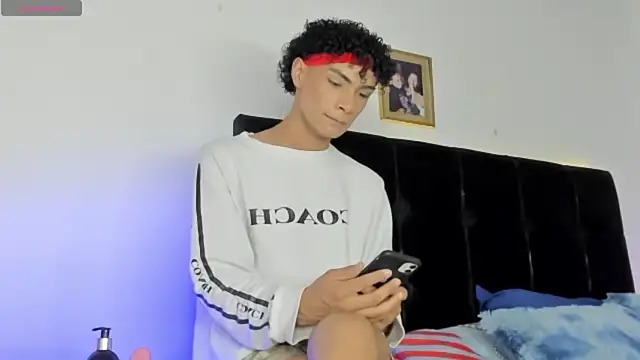 HotboyLyan – Kamerová šou