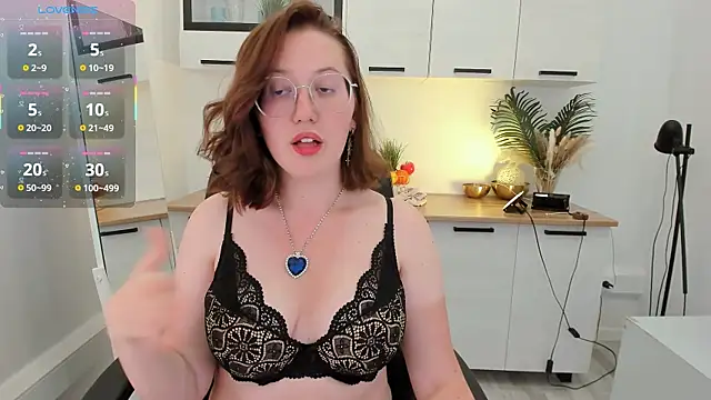 Chat +18 de Charmy_Gracy ao vivo