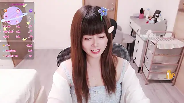 a0513's Live XXX Chat