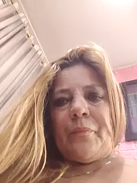 Show modela karlaanqui1 na web-kameri