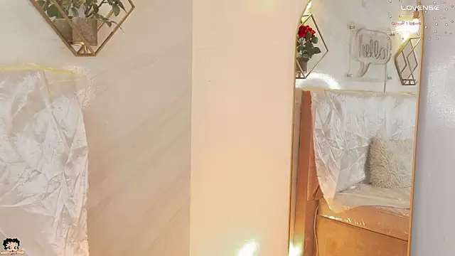 _Rouse_v Adlı Modelin Canlı XXX Sohbeti
