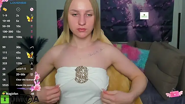 BeautyBlondy Chat XXX in diretta