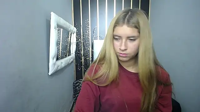 nancy_blonde's Live XXX Chat