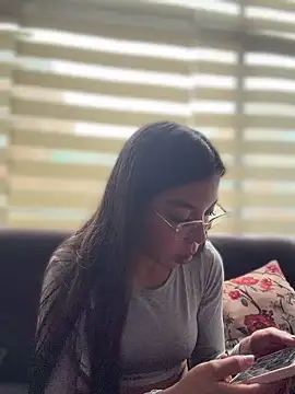 Emiily_Rouse লাইভ XXX চ্যাট
