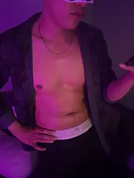 XXX chat uživo modela boyhigh1997