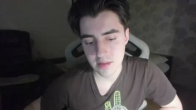 Knuckles17's Webcam Show