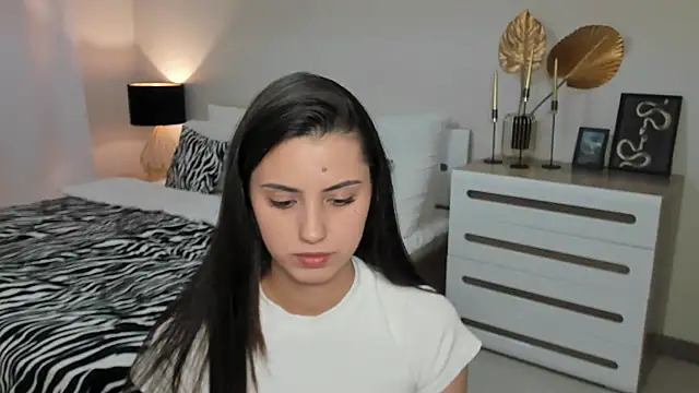 Jasmine_Stewart – Live XXX-chat