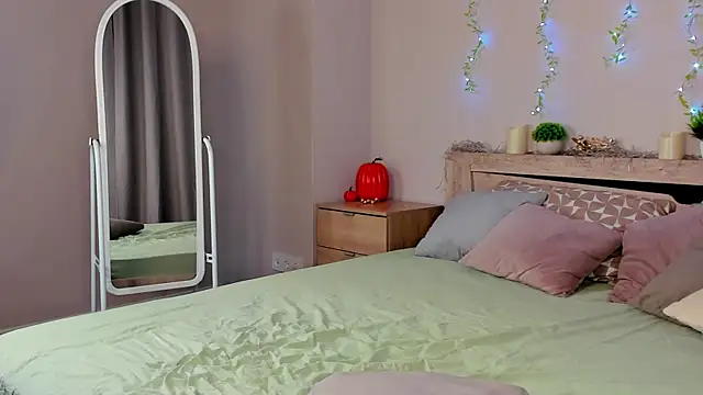Virginia_Robinson Chat XXX in diretta