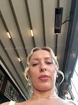 VikaBunny1's Live XXX Chat