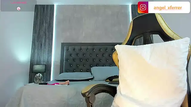 Chat XXX en directo de AngelxFerrer_