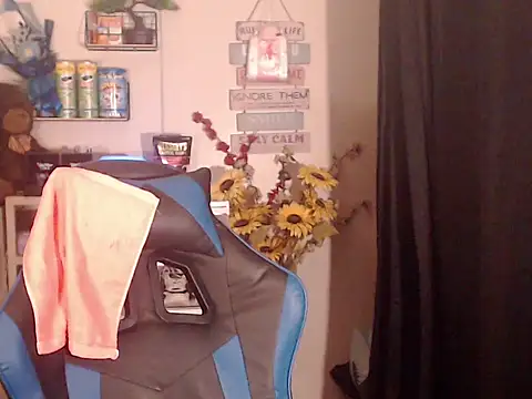 Erin_23's Webcam Show
