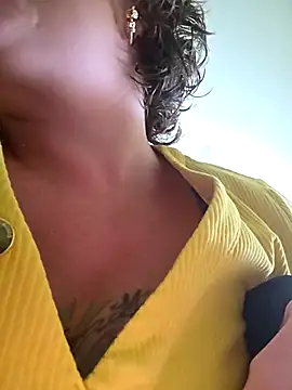 julimonroe's Webcam Show