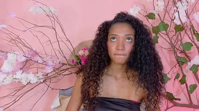 Živý XXX chat Charlotte_Love10