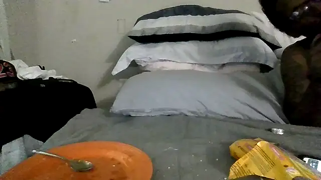 Triggerhappycj100's Live XXX Chat