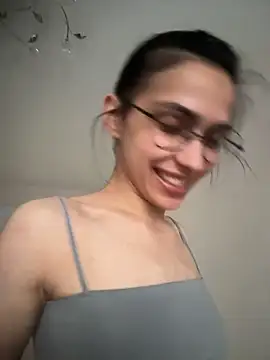 Chat XXX en directo de LeslyJouretdy