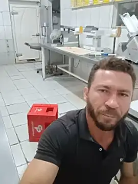 RobertoLuiz84 élő XXX-chatje