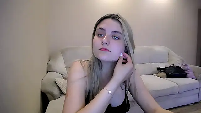 _shy_sabrina__ Chat XXX live