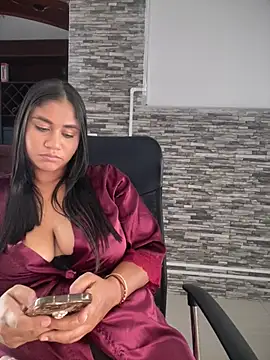 SSCARLETH_ Adlı Modelin Canlı XXX Sohbeti