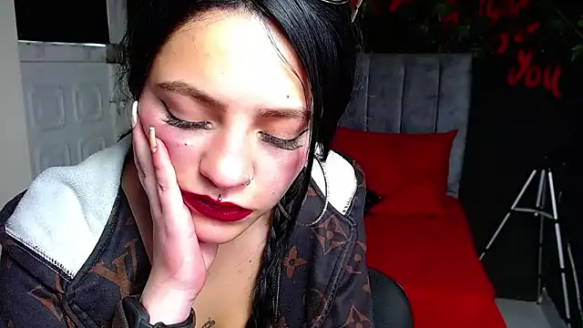 Violettasquirt's Live XXX Chat